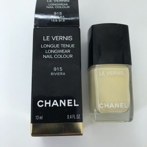 Chanel Le Vernis Nail Polish in Riviera